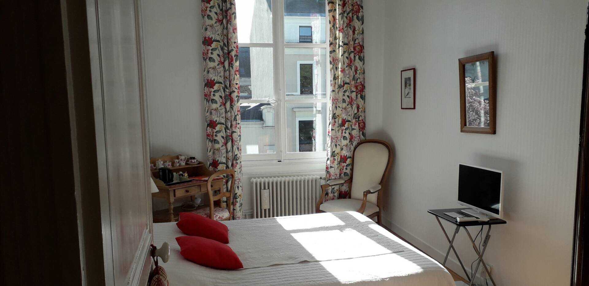 CHAMBRE D'HÔTES MME MARCHAND, Chambres d'Hôtes à Angers
