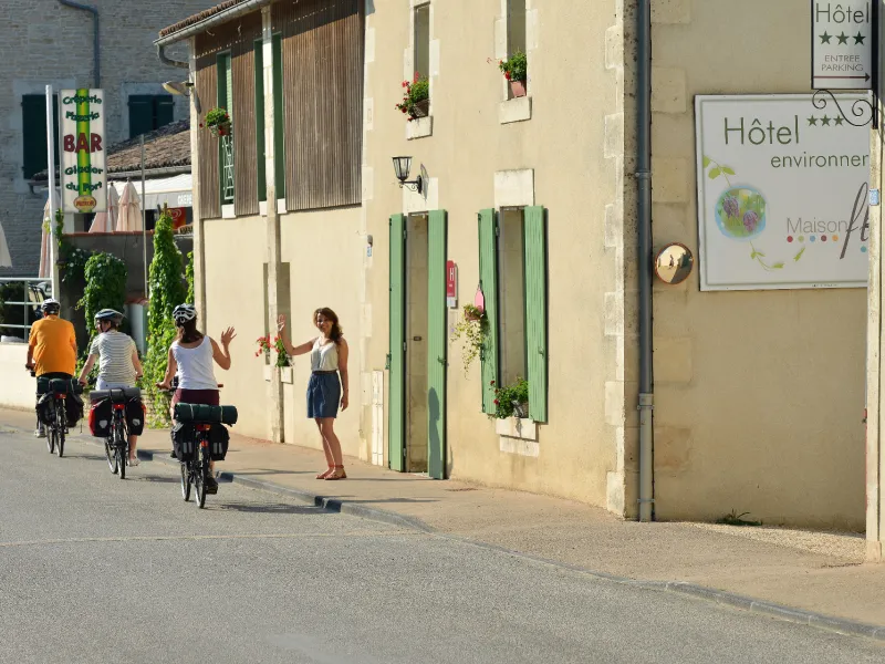 Hôtel Maison Flore - Accueil Vélo à Arçais