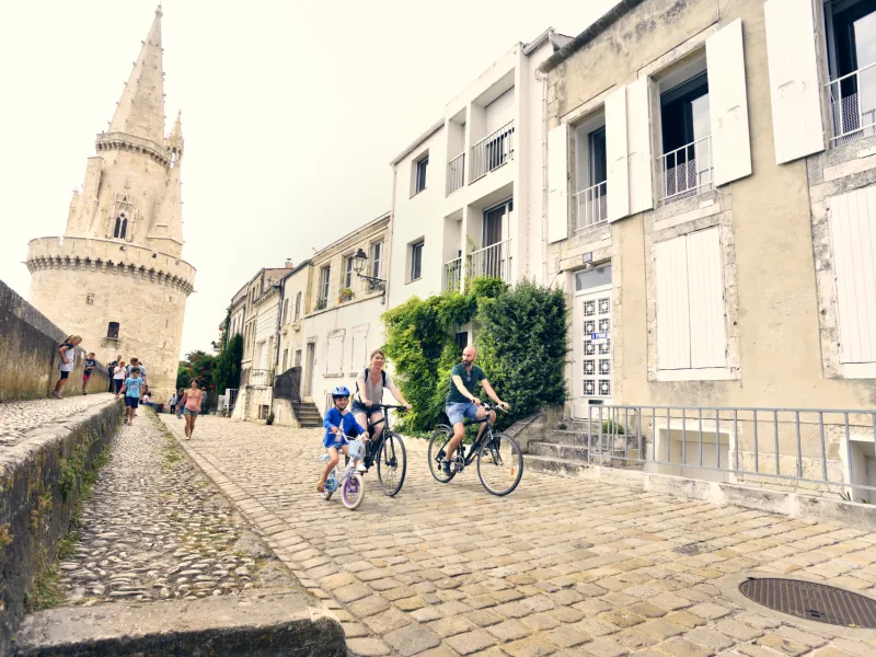 À Vélo dans le centre-ville de La Rochelle