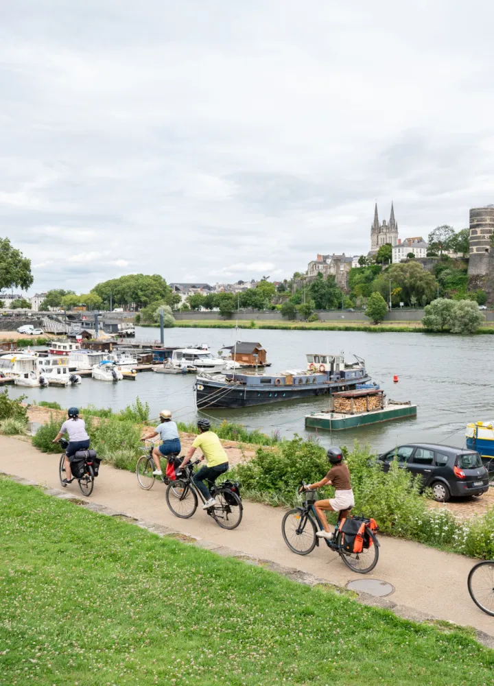 Au fil de la Mayenne à vélo - Angers, La Vélo Francette