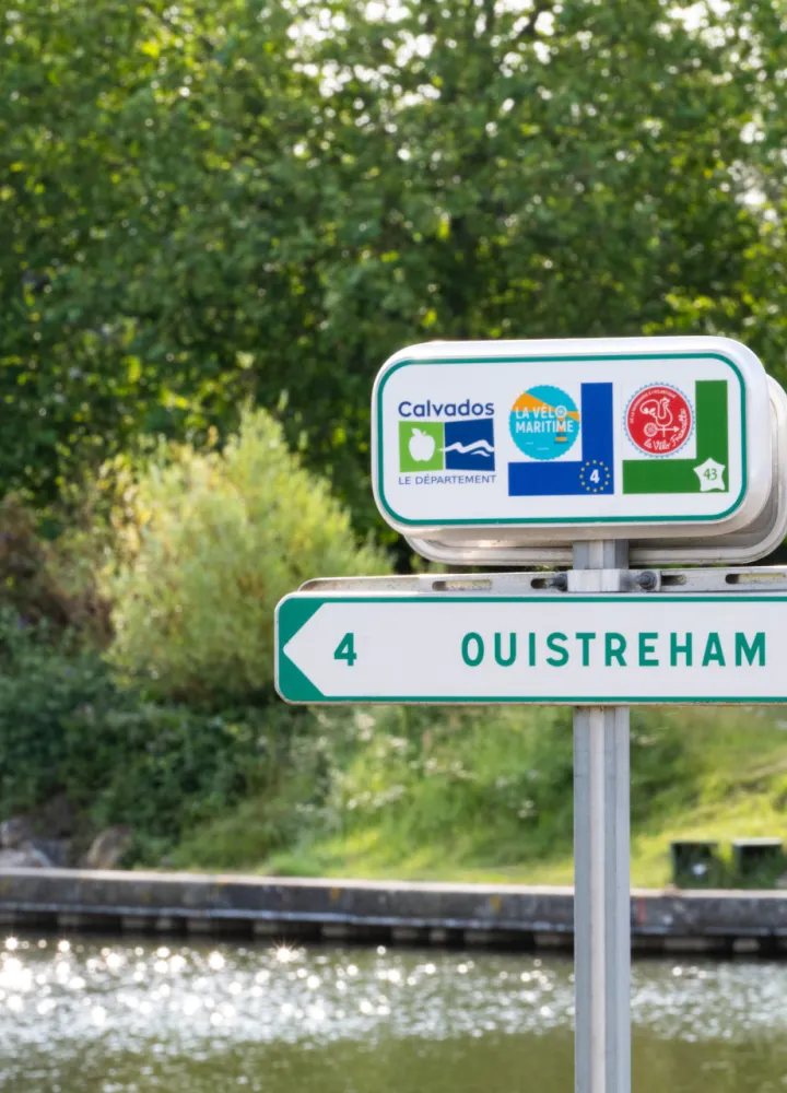 Balisage de La Vélo Francette - Panneau de signalisation