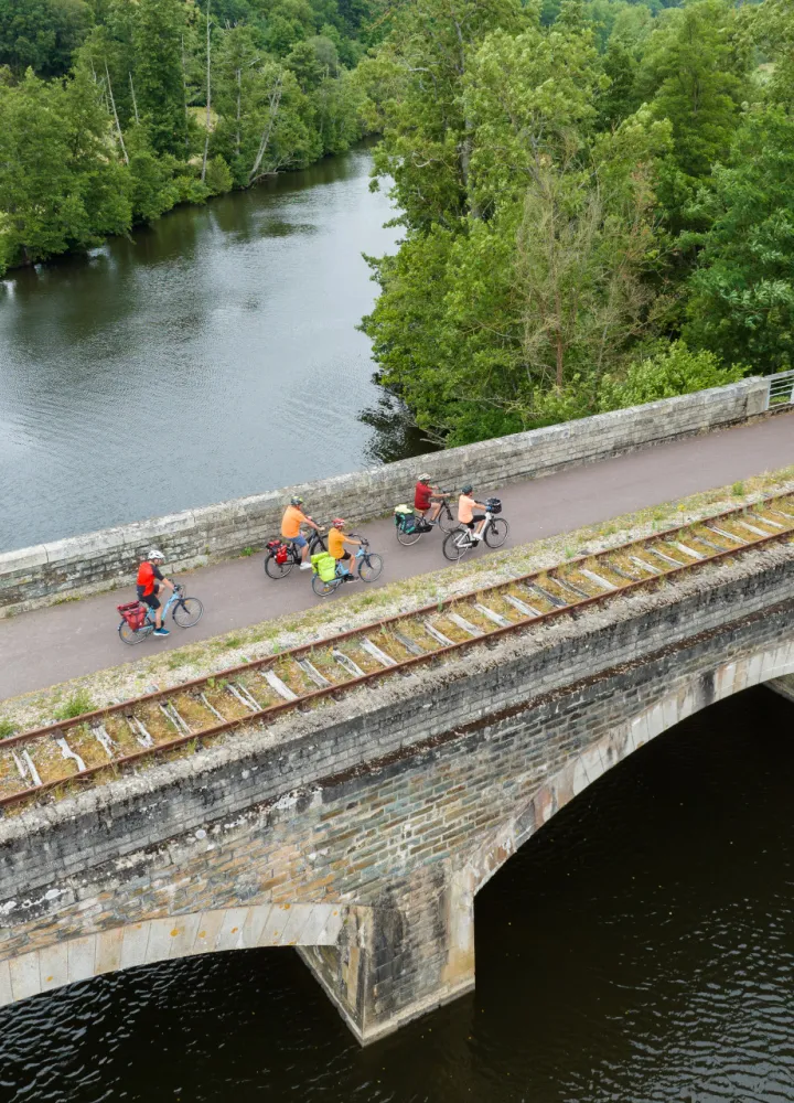Pont sur la voie verte de Caen à Thury-Harcourt