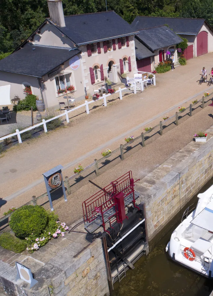 Maison éclusière à Grez-Neuville