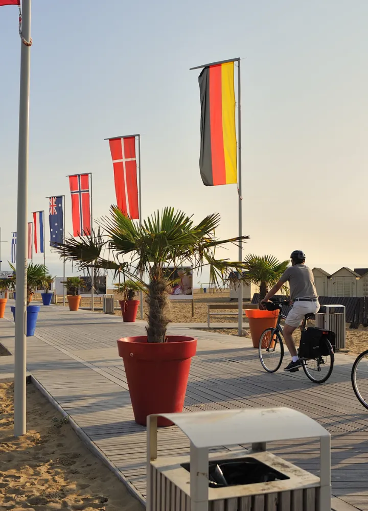 Plage de Riva Bella près de Ouistreham sur La Vélo Francette