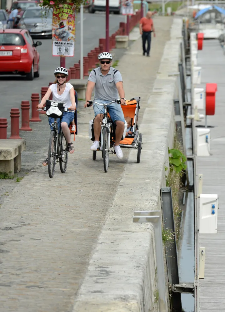 Port de Marans à vélo