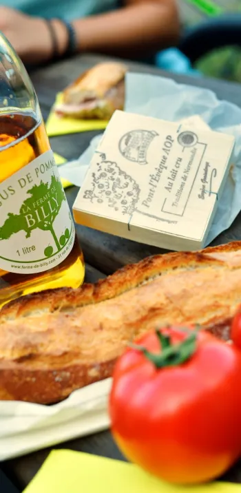 Pique-nique gourmand durant sur La Vélo Francette en Normandie