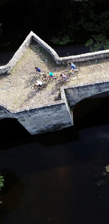 Pont roman sur le Thouet à Saint-Généroux