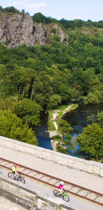 Viaduc sur la voie verte entre Caen et Thury-Harcourt !