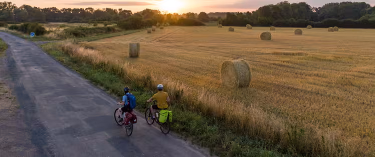 Coucher de soleil à Taizon - La Vélo Francette