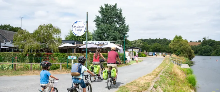Bords de Mayenne - Roche-Neuville, La Vélo Francette