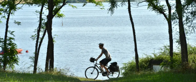 Autour du Lac du Cébron à vélo