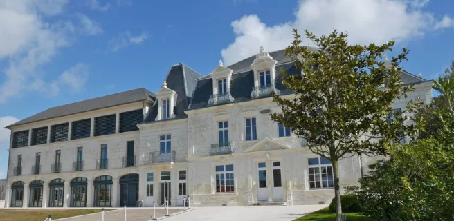 Facade de l'espace culturel et de congrés de Beauséjour