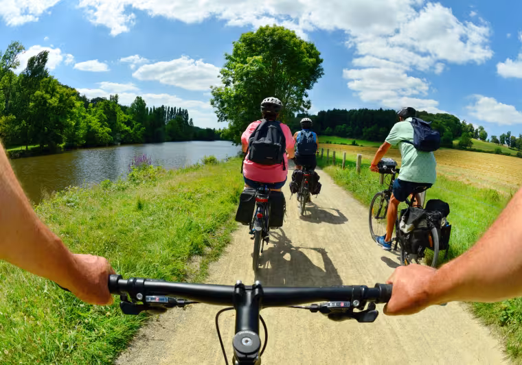 La Vélo Francette aux bords de Mayenne