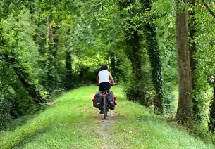 Sentier sur La Vélo Francette