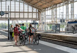 Quais de la gare à La Rochelle