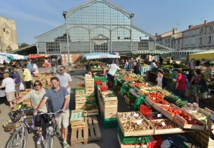 Marché de Niort sur La Vélo Francette
