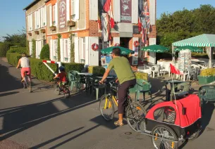 Jour 2 : De Caen à la mer (26 km aller-retour)