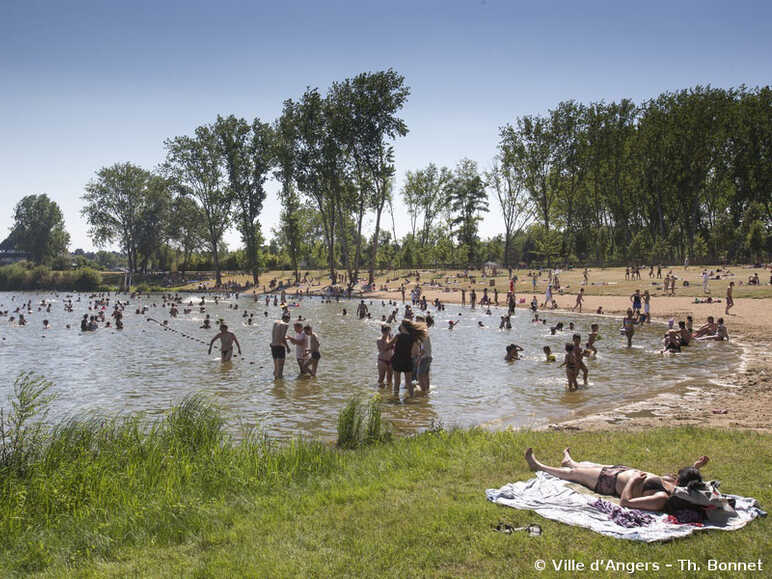 Baignade aux portes d'Angers