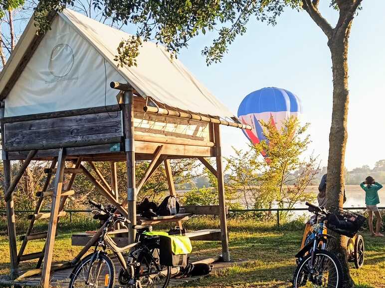 Camping Au Bord de Loire - Gennes-Val-de-Loire