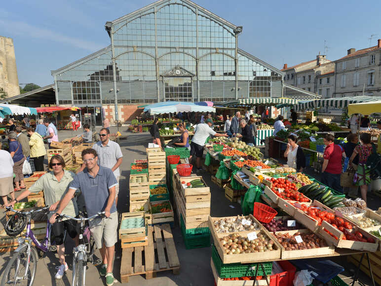 Marché de Niort sur La Vélo Francette