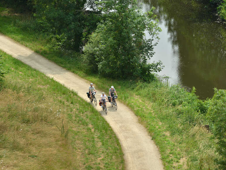 Vue aérienne de la Vélo Francette autour de Parthenay