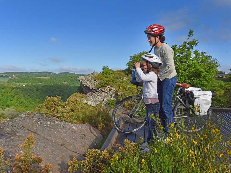 Un panorama sur la Roche d’Oëtre