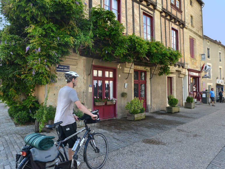 St-Loup-sur-Thouet à vélo