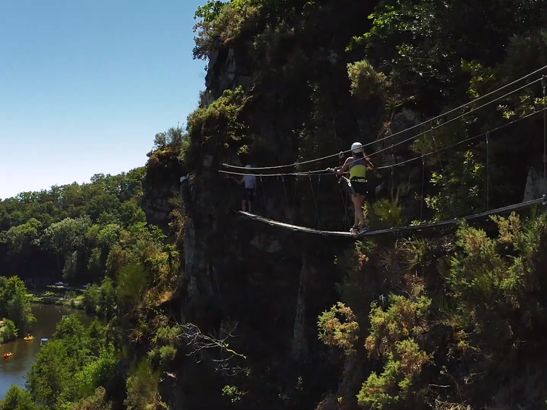 Via Ferrata sur les falaises de Clécy